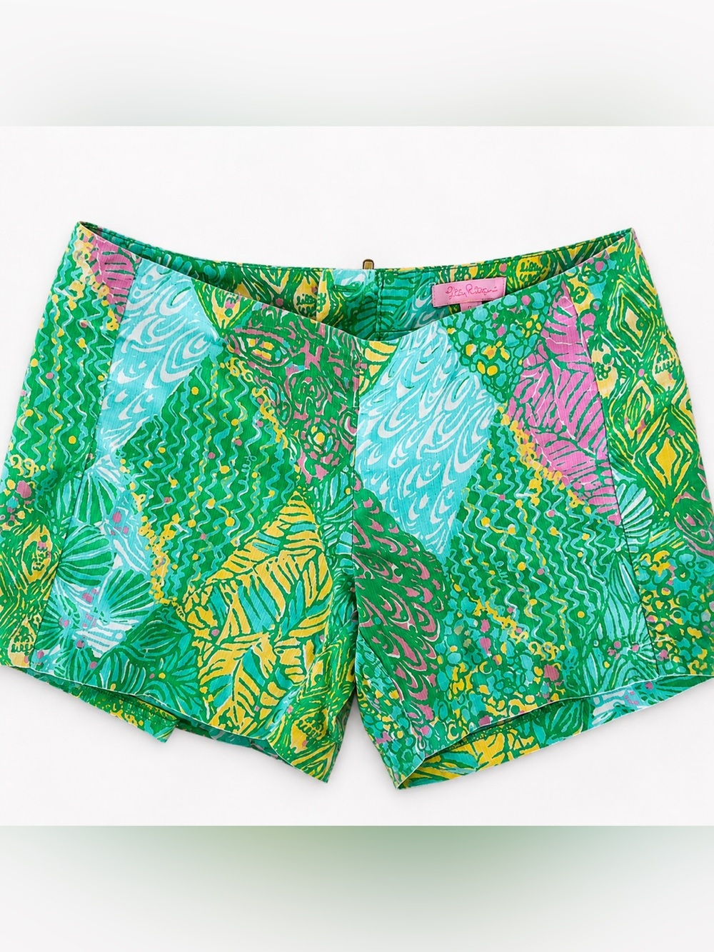 Lilly Pulitzer Tropical Print Shorts 
Women’s Size 2